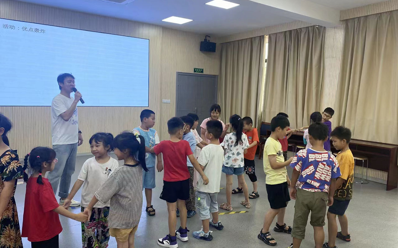 海门龙观乡中心学校